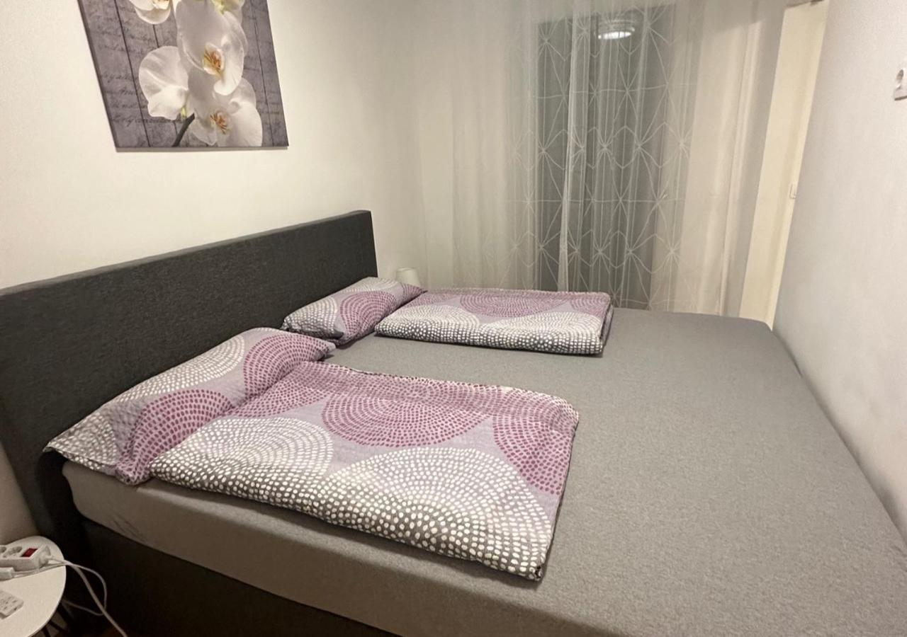 Cozy Two-room Near Vic Apartament Wiedeń